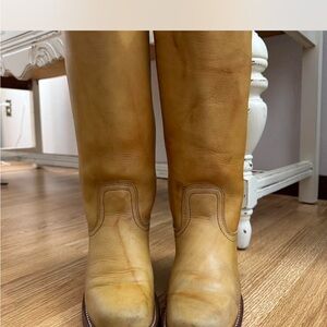 Frye Campus 14L Banana Boots